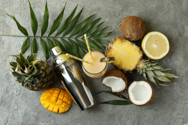 Ingrédients pour préparer une Piña Colada authentique